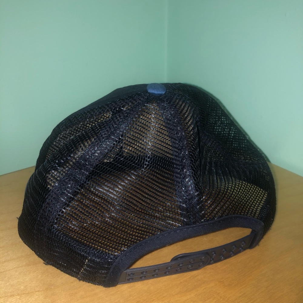 Volcom SnapBack - Picture 2 of 2